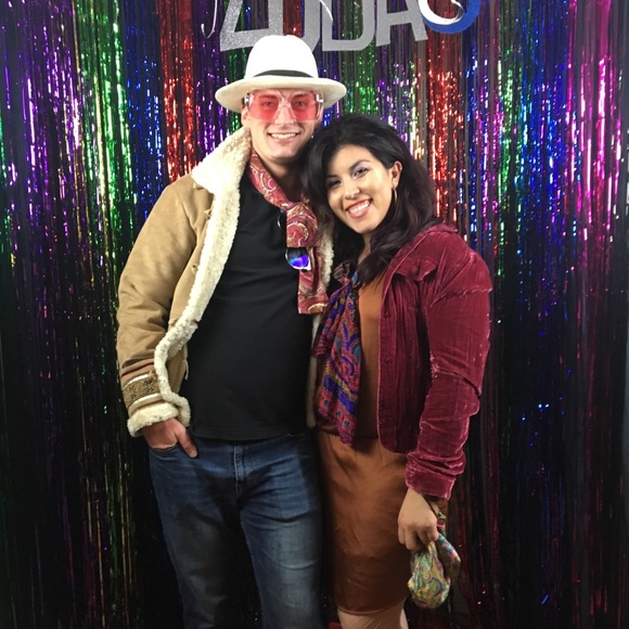 Meet your Posher, Maya - Picture 3 of 5